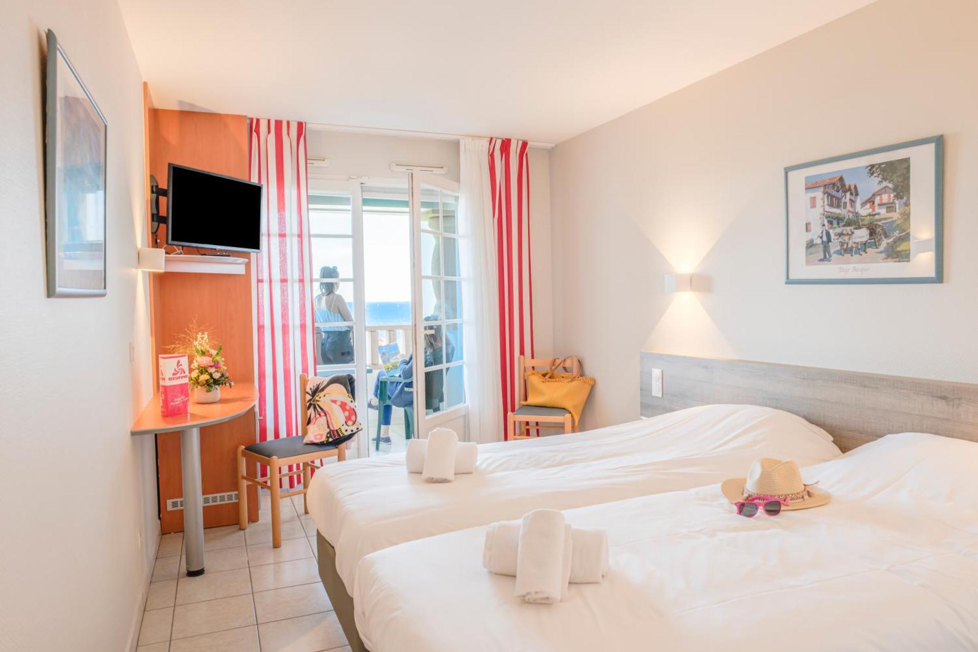 Azureva Hendaye Hotel Екстериор снимка